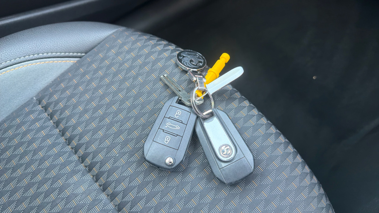 Vauxhall Crossland X 1.2 Tech Line Nav 5dr Petrol Hatchback